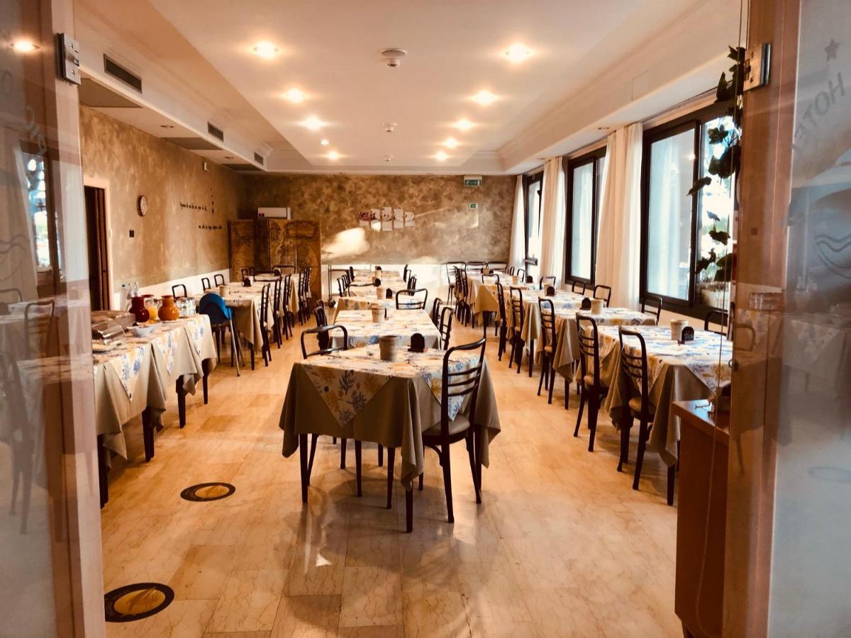 Piccolo Hotel Cesenatico Εξωτερικό φωτογραφία